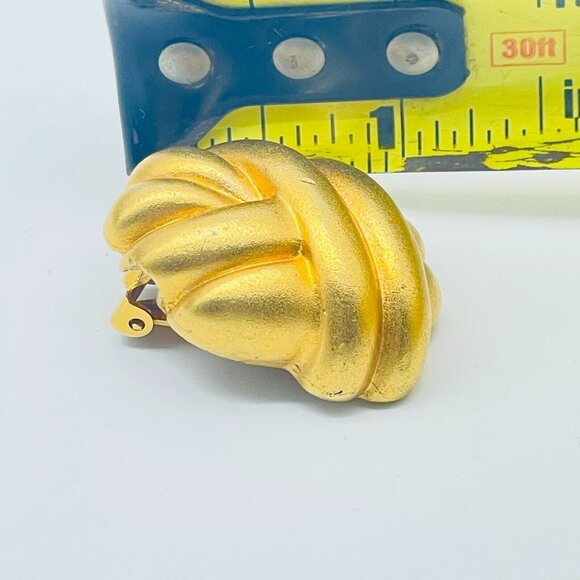 MADE IN USA Knot Earrings Clip On Gold Tone Classic Career Workwear - Picture 5 of 13